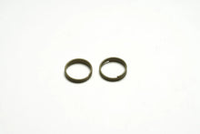 100612 Diff Output Shaft Locking Spring (2) (B14)
